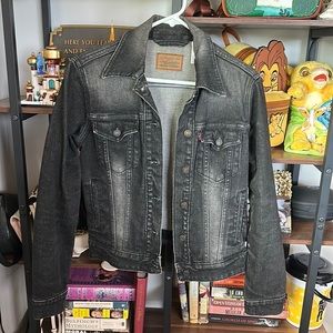 Levi’s Trucker Jacket